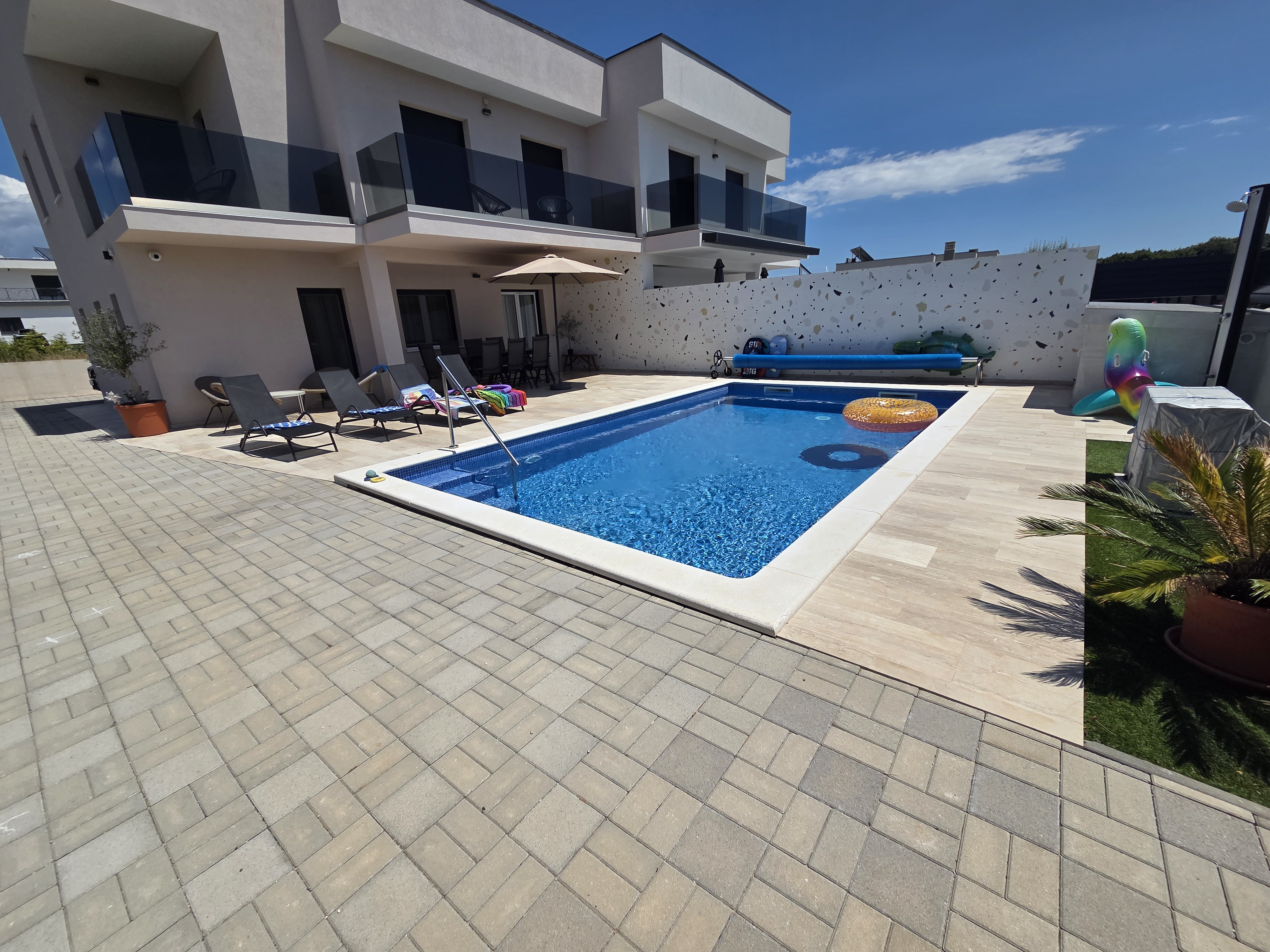 Privatni bazen Ville Doris 7
